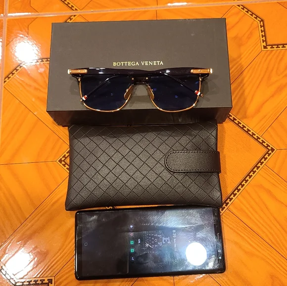 NWT Bottega Veneta sunglasses with case BOTTEGA VENETA EYEWEAR New Knot aviator-style acetate and  main image 4